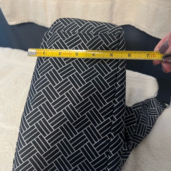 EUC Baggallini Black and White Herringbone Shoulder Bag - Picture 11 of 12